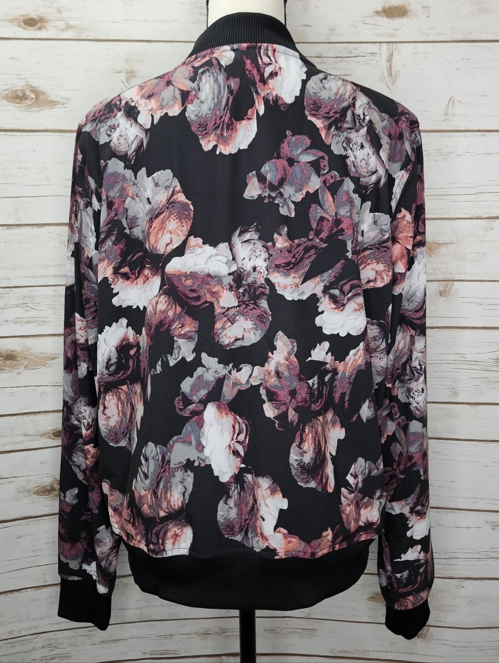 Victoria Sport Roses Zippered Bomber Jacket Size Small - Picture 7 of 9